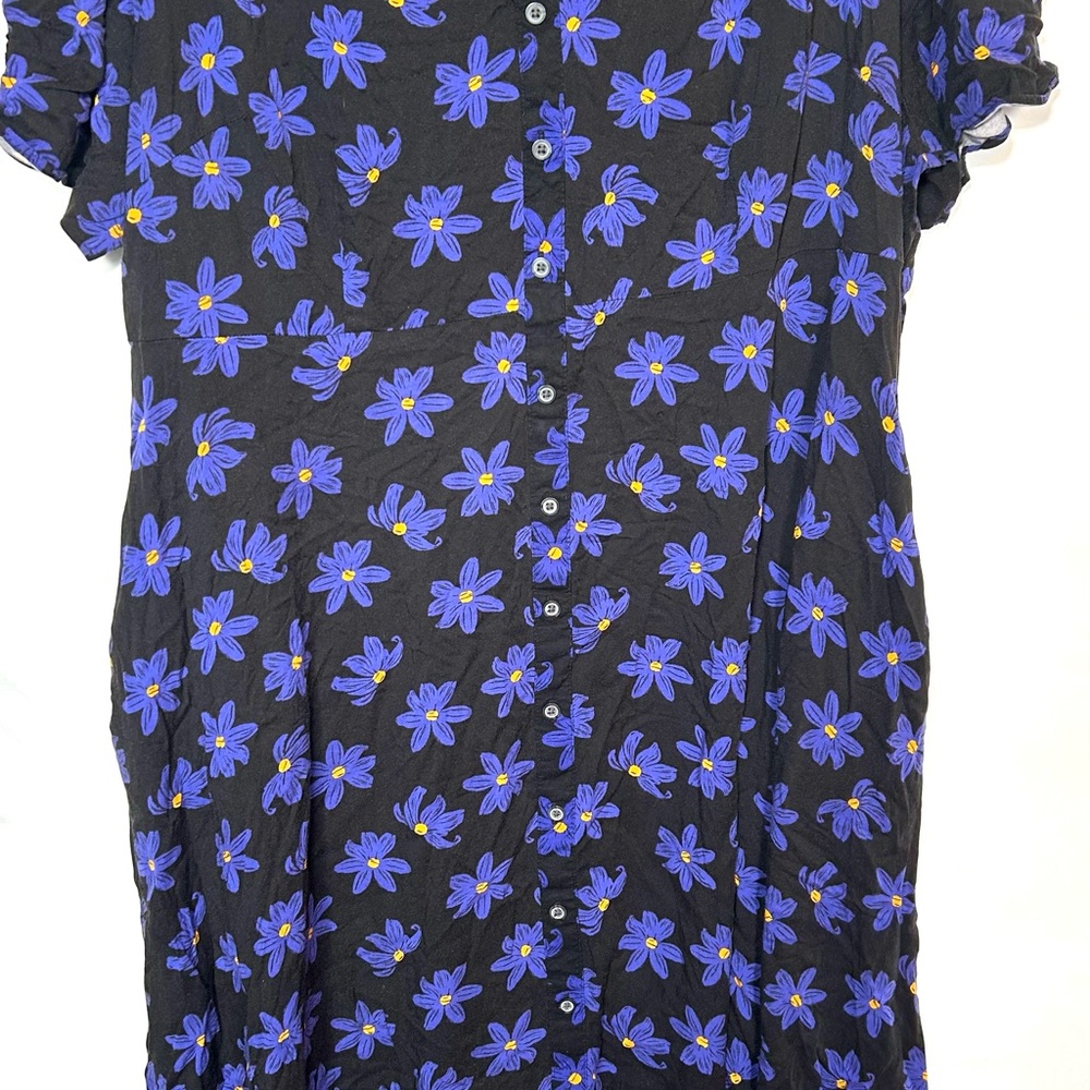 Plus size Ava and Viv Black Floral Button-Front Women’s dress